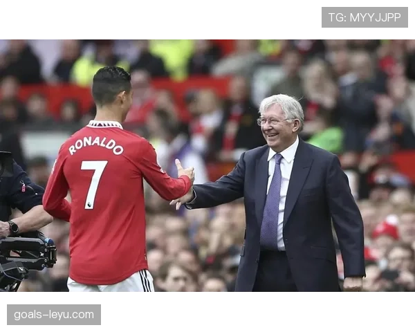 曼联连败暴露体系崩盘，非球员能力问题而是结构性困境加剧