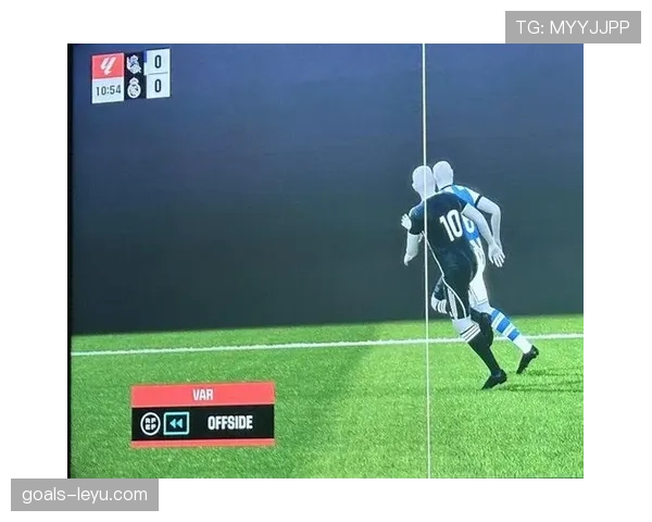 越位争议频发,VAR如何精准判罚球员位置? 越位争议频发,VAR如何精准判罚球员位置?