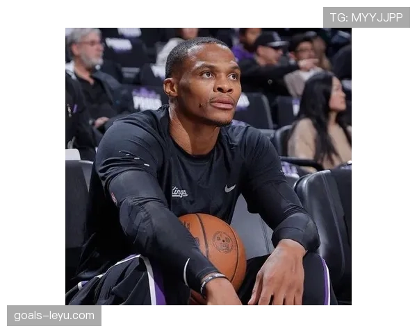 威斯布鲁克利用突破拉开空间提升助攻效率明显超过以往赛季